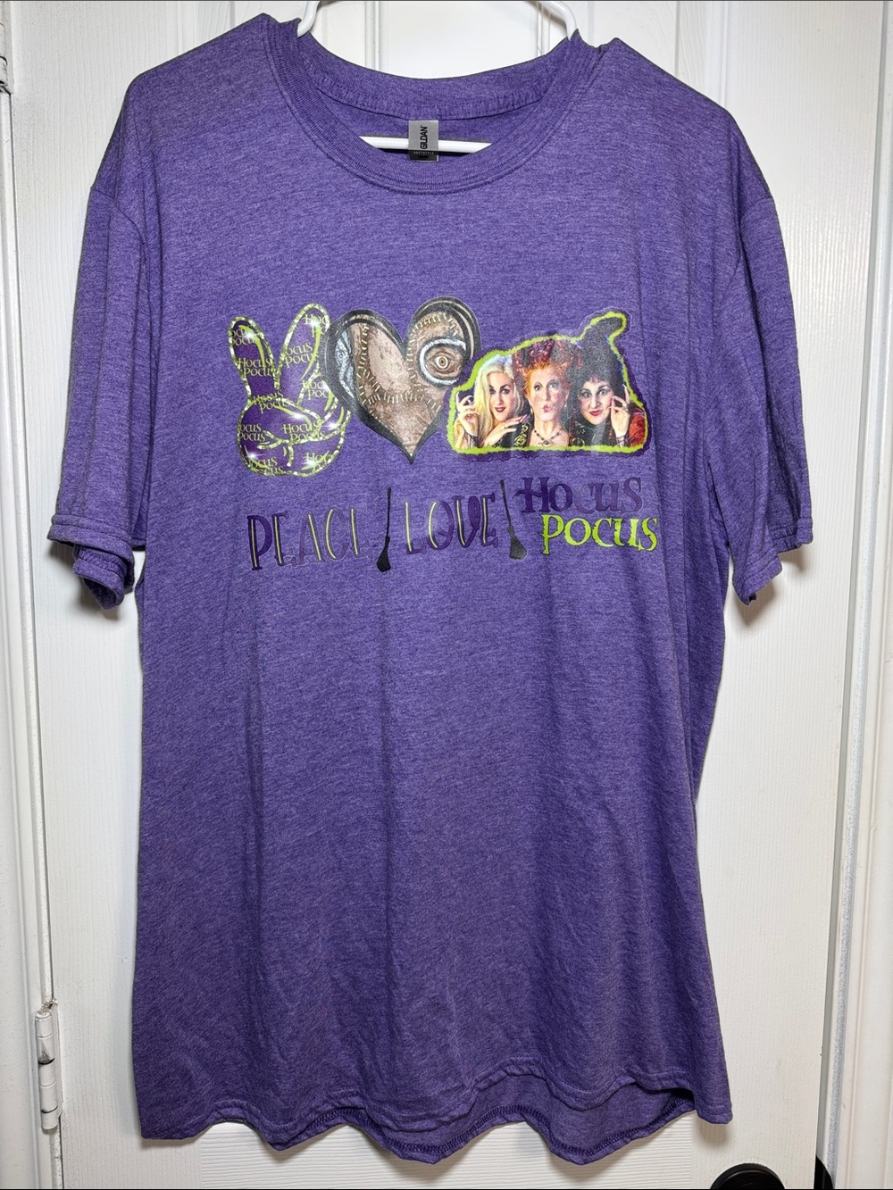 Purple Hocus Pocus 'Peace Love Hocus Pocus' Graphic Tee